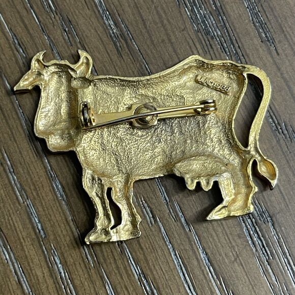Vintage JJ1988 Cow Brooch Pin Signed Gold Tone FFA 4H Farm Ranch Estate Jewelry - Picture 2 of 5